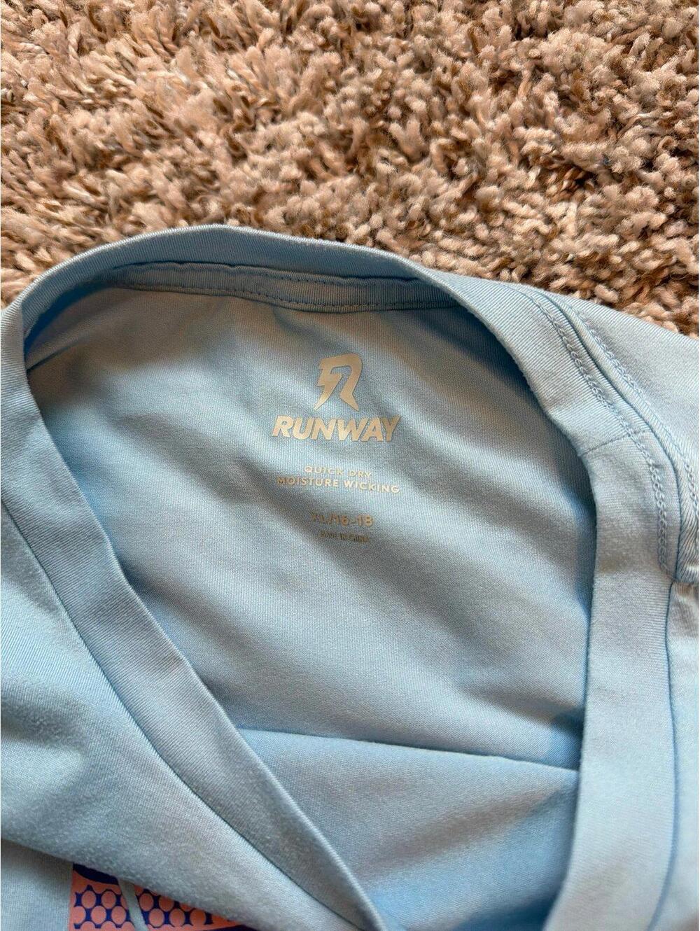 Runway Boys Light Blue Graphic Print Athletic Shirt Regular XL - Picture 3 of 3